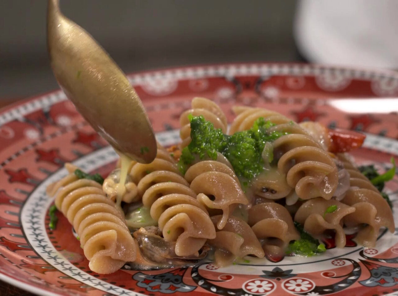 Fusillone Integrale Bio con frutti di mare e cime di rapa