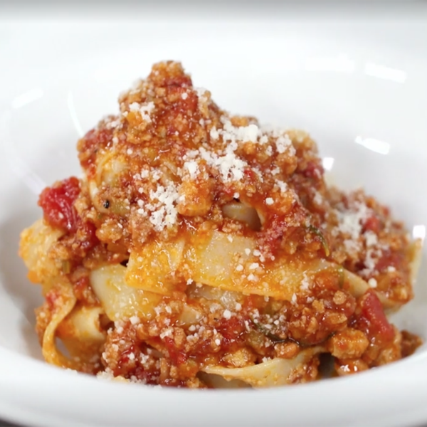 Pappardelle con ragù di punta di vitella