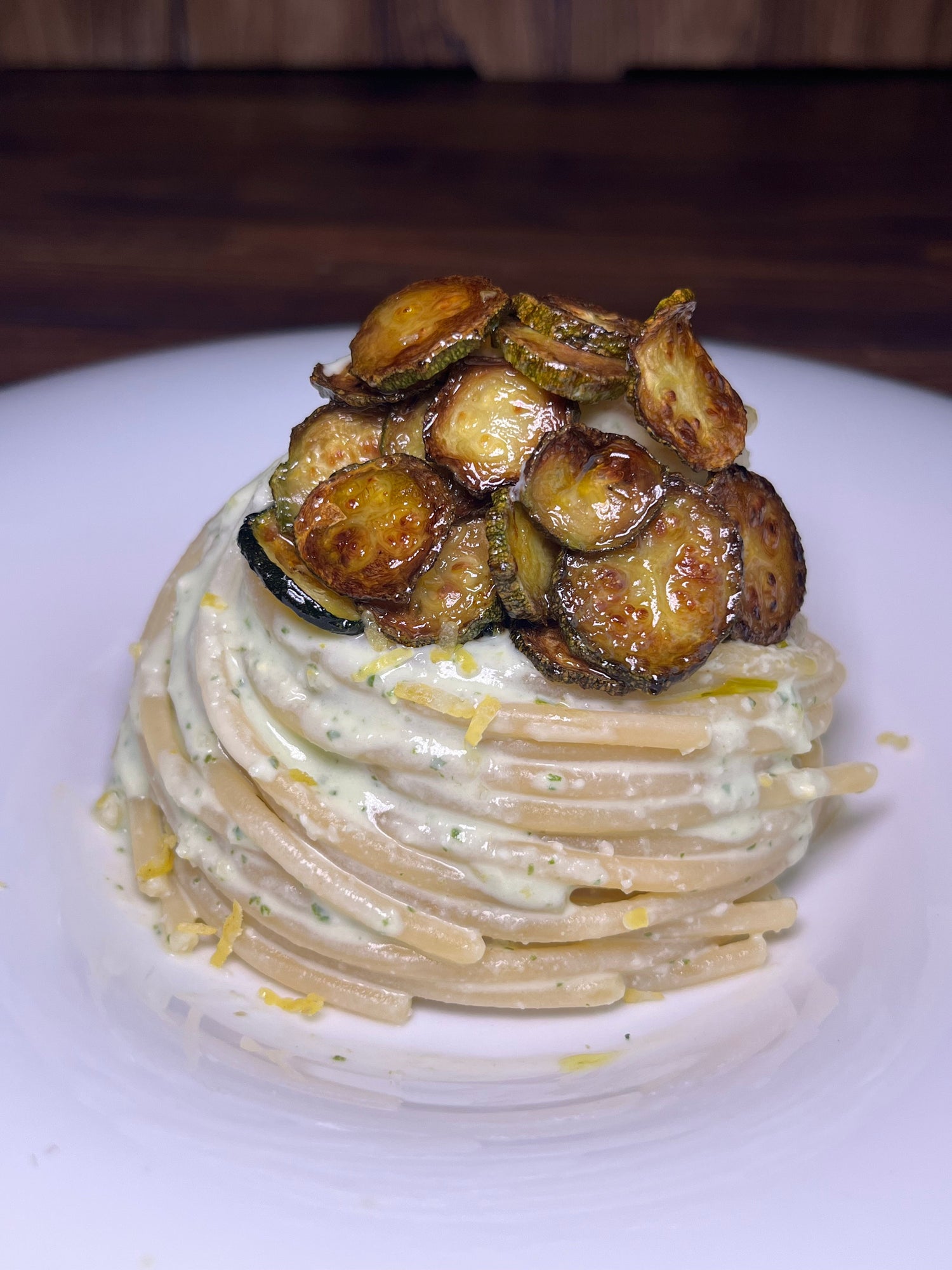 Chitarra con pesto di limoni e zucchine