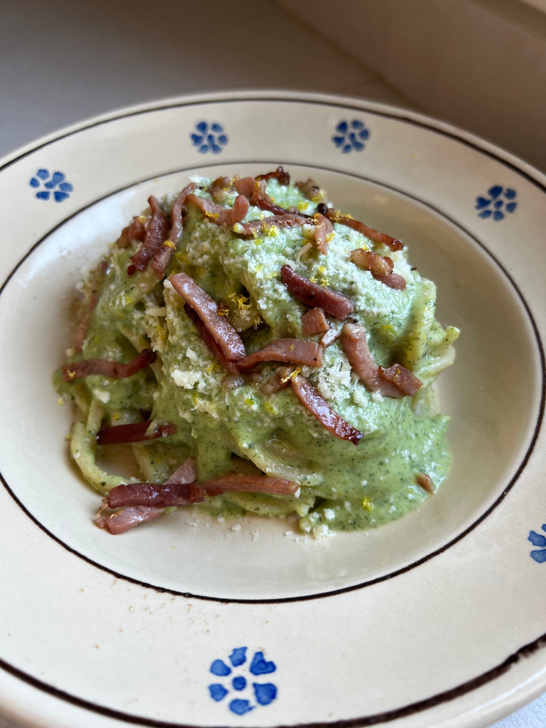 Spaghetti zucchine e speck