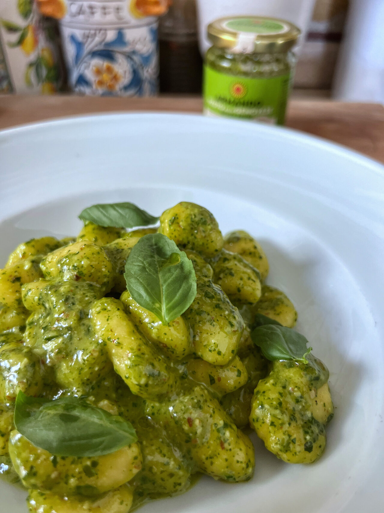 Gnocchi al pesto di basilico